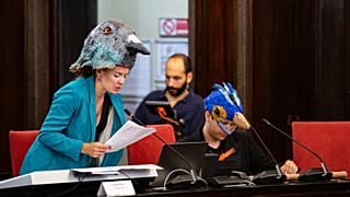 Il primo Parlamento delle specie viventi di Milano punta a favorire una convivenza armoniosa tra esseri umani e animali in città.