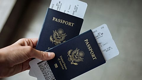 Dünyanın en güçlü pasaportu İsveç'in, ABD ise 12. sıraya geriledi.