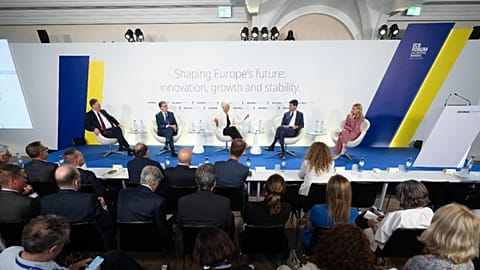 Andrew Bailey (BoE), Christine Lagarde (ECB), Tiff Macklem (BoC), Kevin Warsh (Fed), and Sara Eisen at the ECB Forum in Sintra, Portugal on 1 July 2026.