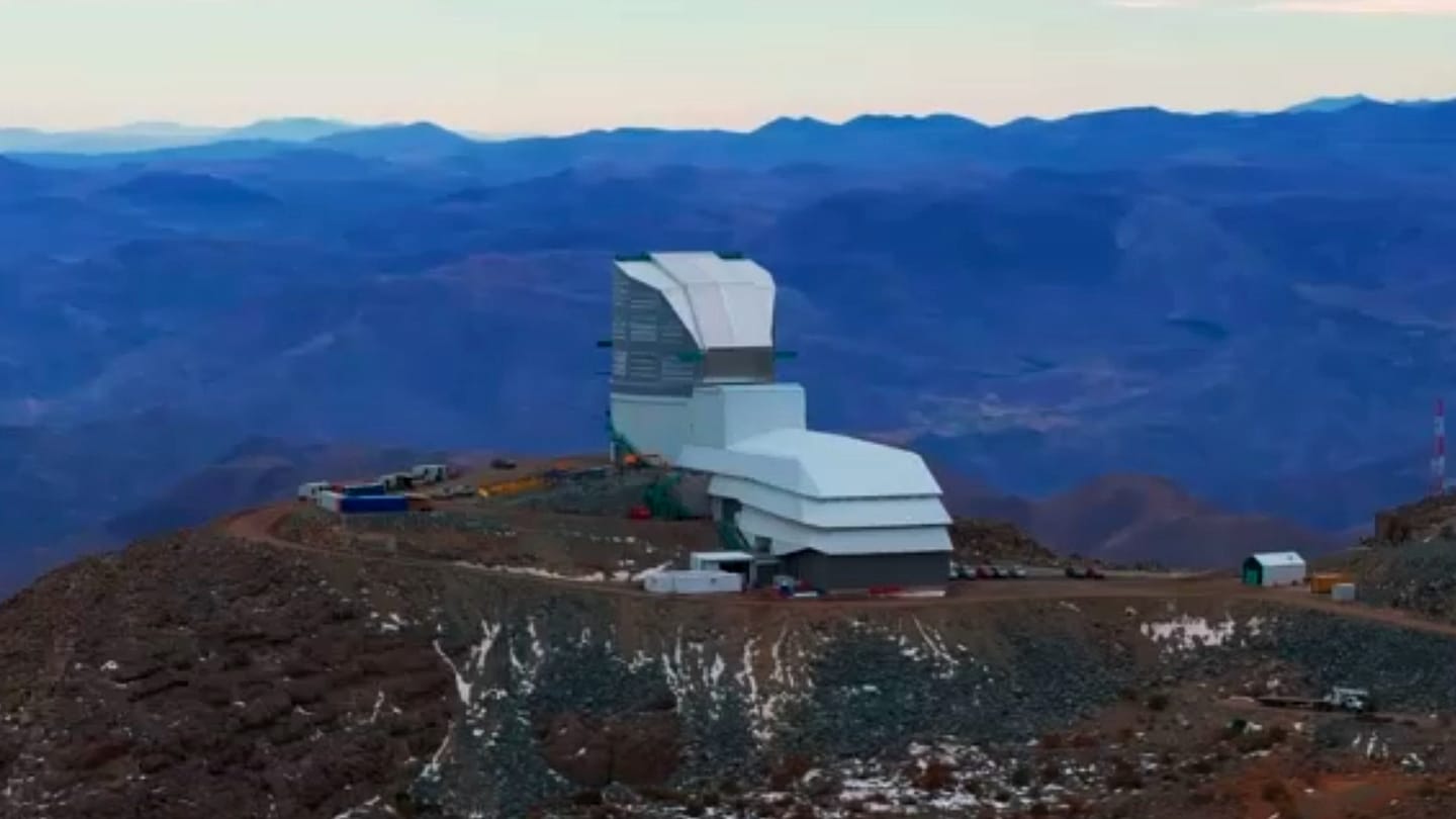 World's Largest Digital Camera Begins Decade Survey of Southern Sky
