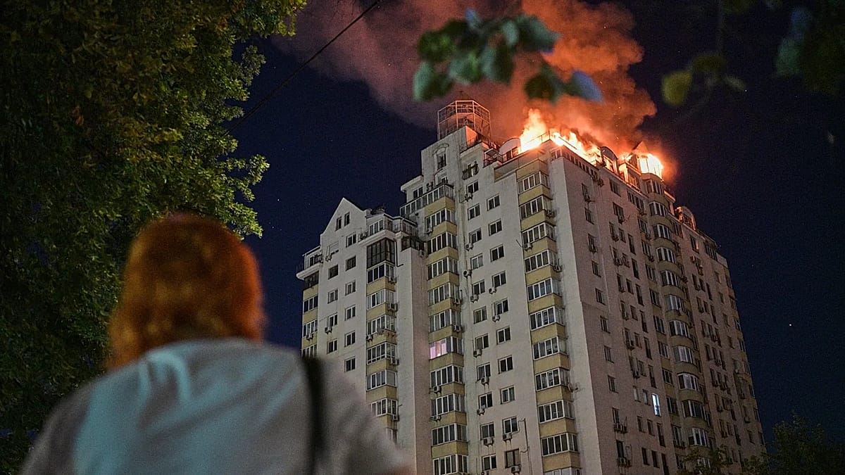Deadly Russian barrage hits Ukraine capital killing 10 Deadly Russian barrage hits Ukraine capital killing 10