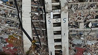 Edificio en ruinas debido al doble terremoto en Venezuela.