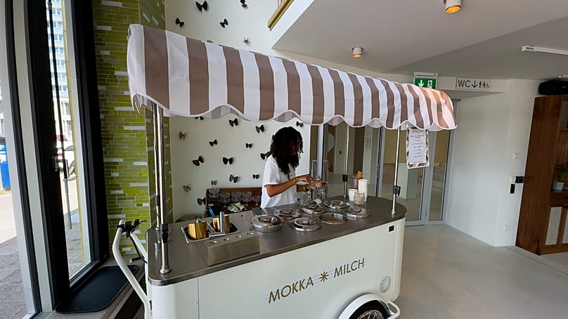 Eistheke im Restaurant "Mokka Milch", Berlin am 02.07.2026