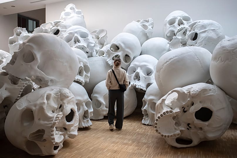 Ron Mueck'in "Mass" adlı eseri.
