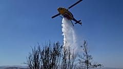 Πυροσβεστικό ελικόπτερο εν δράση στην Ελλάδα - φώτο αρχείου