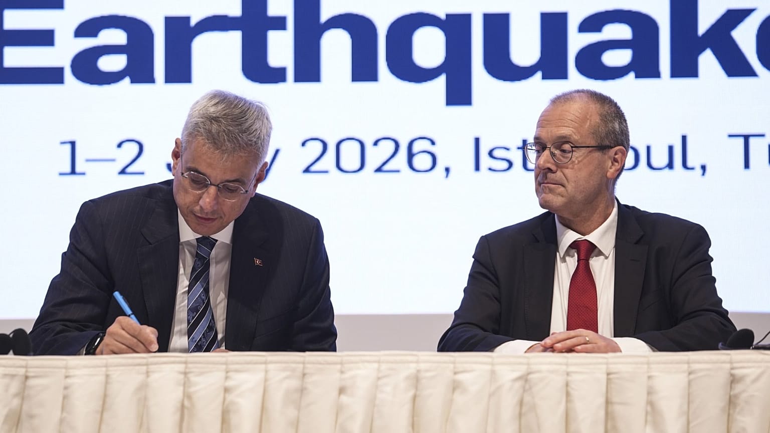 İstanbul Bildirgesi'nin imzalandığı anlar
