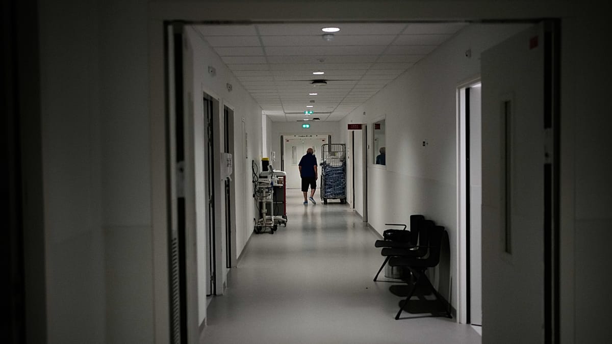 France: first Ebola case 'recovered' and 'discharged from hospital'