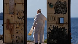 Pope leaves for summer holiday after whirlwind start to 2026