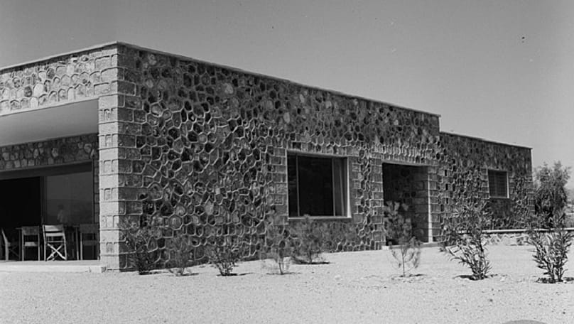 Κτήριο Ξενία στις Μυκήνες,1953, Ν.Τομπάζης, 