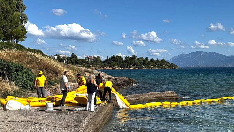 Τοποθέτηση πλωτού φράγματος