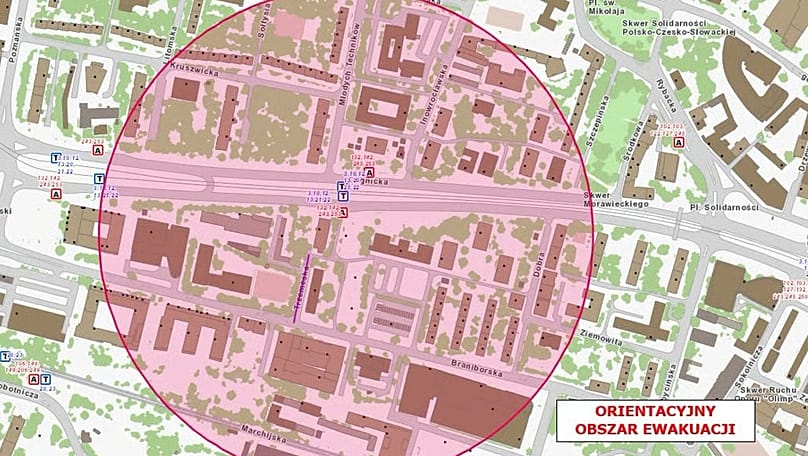 Około godziny 8:50 zakończyła się ewakuacja mieszkańców. 
