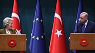European Commission President Ursula von der Leyen looks at Turkey President Recep Tayyip Erdoğan in Ankara, 17 December, 2024.