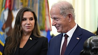 23 أبريل/نيسان 2026: السفيرة اللبنانية في واشنطن ندى حمادة معوض والسفير الأميركي لدى لبنان ميشال عيسى خلال اجتماع في البيت الأبيض بحضور الرئيس الأميركي دونالد ترامب.