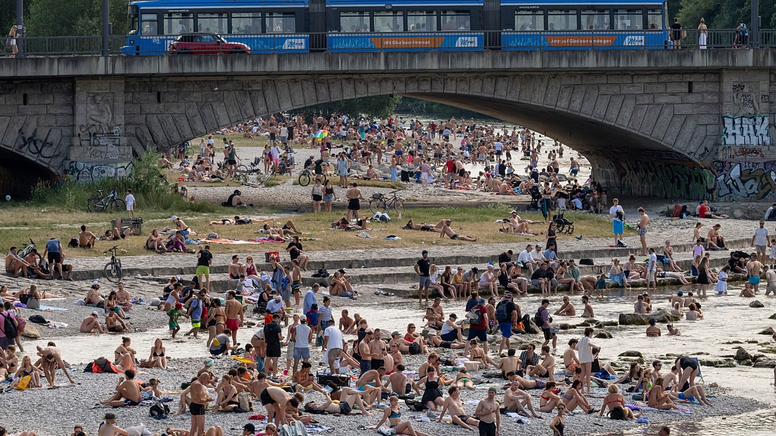 An der Reichenbachbrücke an der Isar in München am 28. Juni 2026