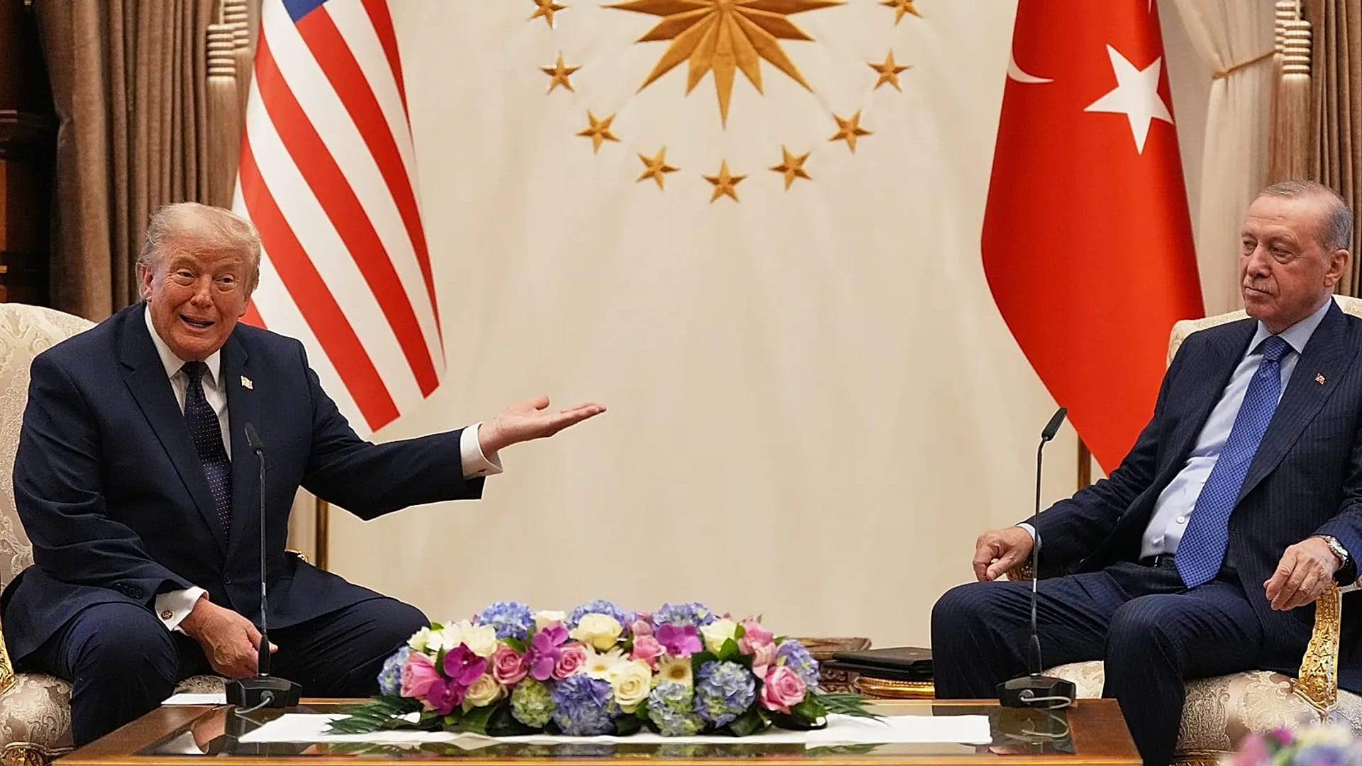 Trump Threatens Troop Pullout, Demands Greenland Control, Strains NATO