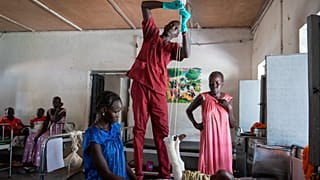 Conflict pushes South Sudan's healthcare system to breaking point