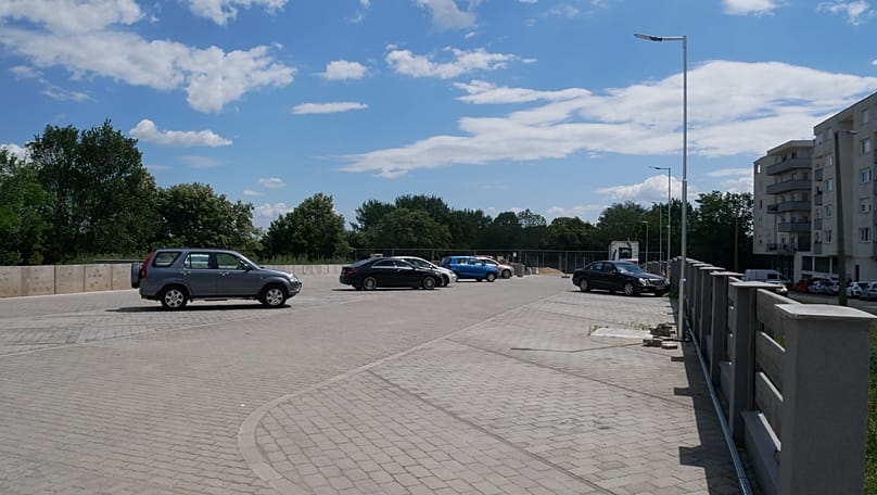 Letérkövezett parkoló