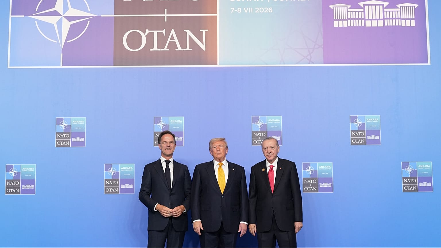 NATO-Gipfel in Ankara: Die Staats- und Regierungschefs der Bündnisstaaten beraten über die Zukunft der transatlantischen Sicherheit