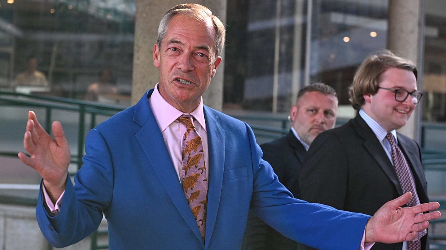 Reform UK leader Nigel Farage's rivals rule out standing in Clacton by-election | Euronews