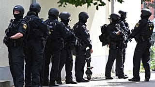 Polizia al liceo Welfen a Schongau in Germania 