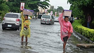 Heavy rainfall triggers widespread flooding in Nigeria