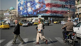 میدان انقلاب تهران
