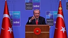 Ο Ερντογάν στη συνέντευξη Τύπου μετά τη σύνοδο του ΝΑΤΟ στην Άγκυρα