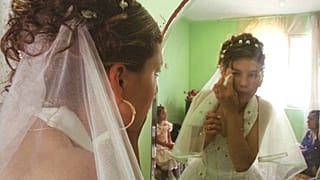 Eine Zwangsverheiratung ist eine schwere Menschenrechtsverletzung und seit 2011 ein eigener Straftatbestand in Deutschland.