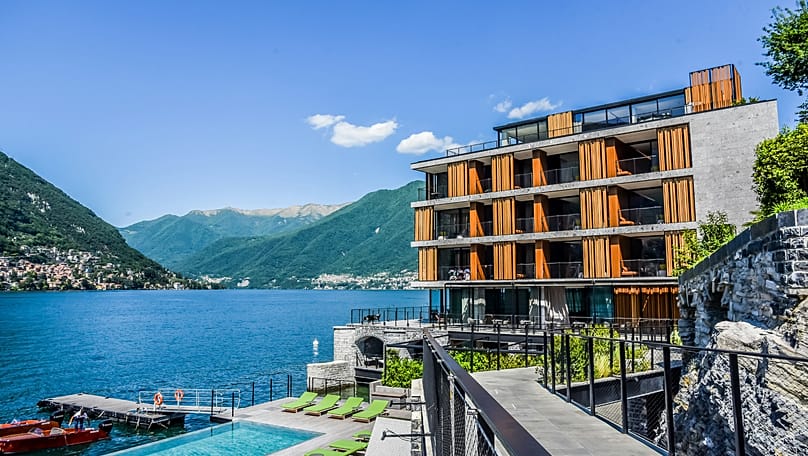 Los huéspedes llegan a Il Sereno Lago di Como en barco