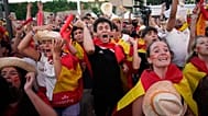Spanyol szurkolók Madrid belvárosában ünneplik Oyarzabal gólját a 2026. július 2-i, Inglewoodban rendezett Spanyolország–Ausztria vb-meccsen