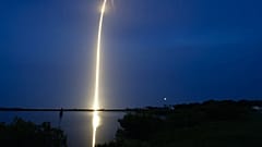 Starlink uydularının Falcon 9 roketiyle fırlatılma anı