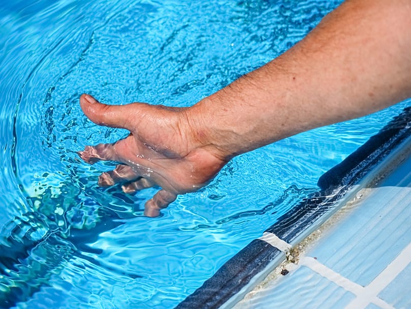 Archivbild des Schwimmbads von La Bisbal del Penedès.