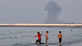 Le détroit d'Ormuz au cœur de nouvelles frappes entre les USA et l'Iran