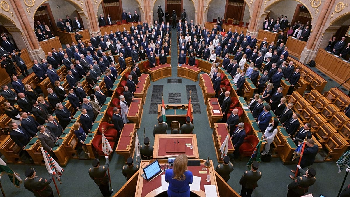 Hungary MPs set to tweak constitution to oust Orbán-allied president Hungary MPs set to tweak constitution to oust Orbán-allied president