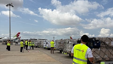 Shipment of medicines bound for Venezuela at Lisbon Airport. Image publicly shared on Facebook.