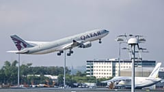 A Qatar Airways plane takes off from Leipzig/Halle Airport, Friday, July 18, 2025, Saxony, Schkeuditz. 