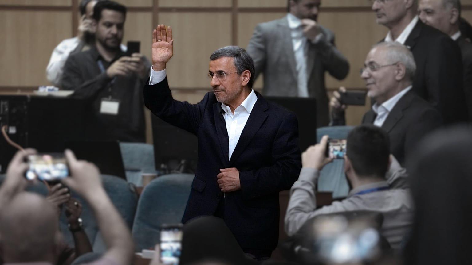 محمود احمدی‌نژاد