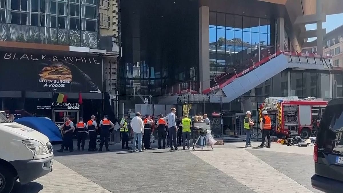 Several reported dead after fire in lift shaft of Brussels construction site Several reported dead after fire in lift shaft of Brussels construction site