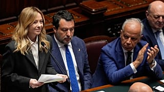Meloni con i ministri Salvini e Piantedosi in Parlamento lo scorso aprile