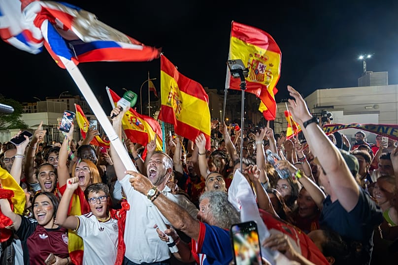 British and Spanish nationals celebrate passport-free travel between Gibraltar and Spain in La Línea de la Concepción, 15 July, 2026