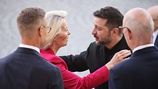 Ukrainian President Volodymyr Zelenskyy and EU Commission President Ursula von der Leyen.
