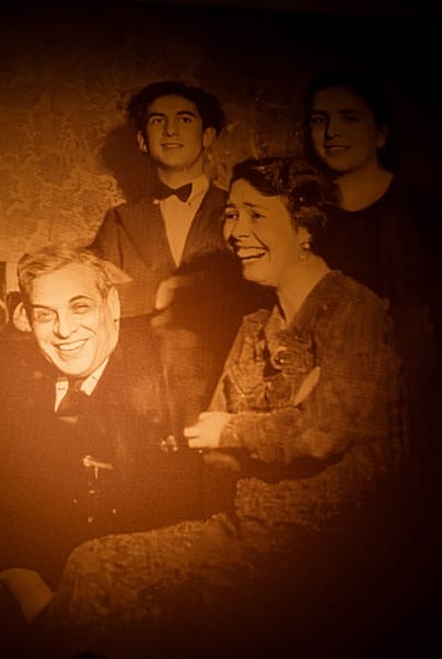 Fotografia di Aristides con la famiglia, attualmente esposta alla Casa do Passal, a Cabanas de Viriato
