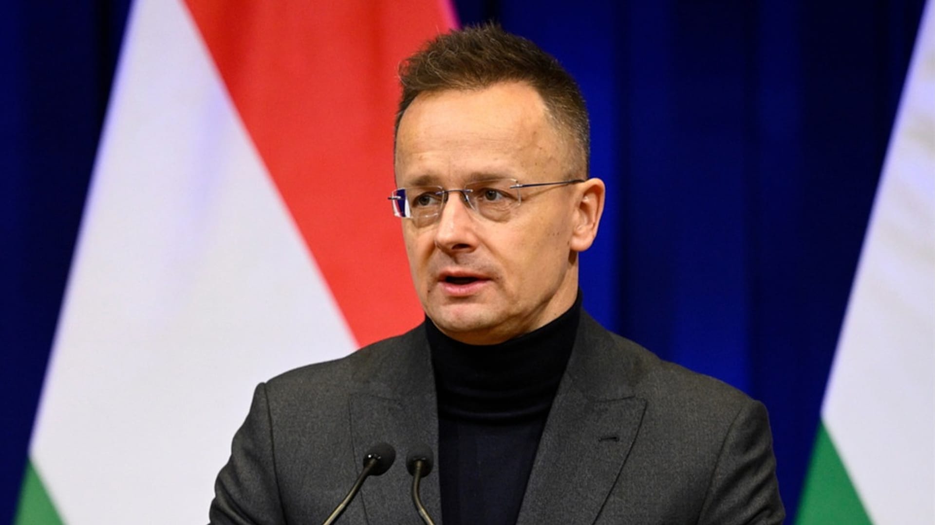Колишній міністр закордонних справ Угорщини Сійярто залишає парламент заради китайського автогіганта
