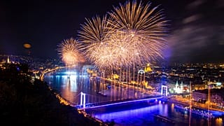 Augusztus 20-i tűzijáték a Duna felett