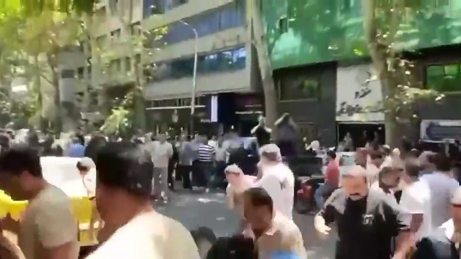 اعتراض رانندگان تاکسی امروز تهران خیابان ولیعصر 