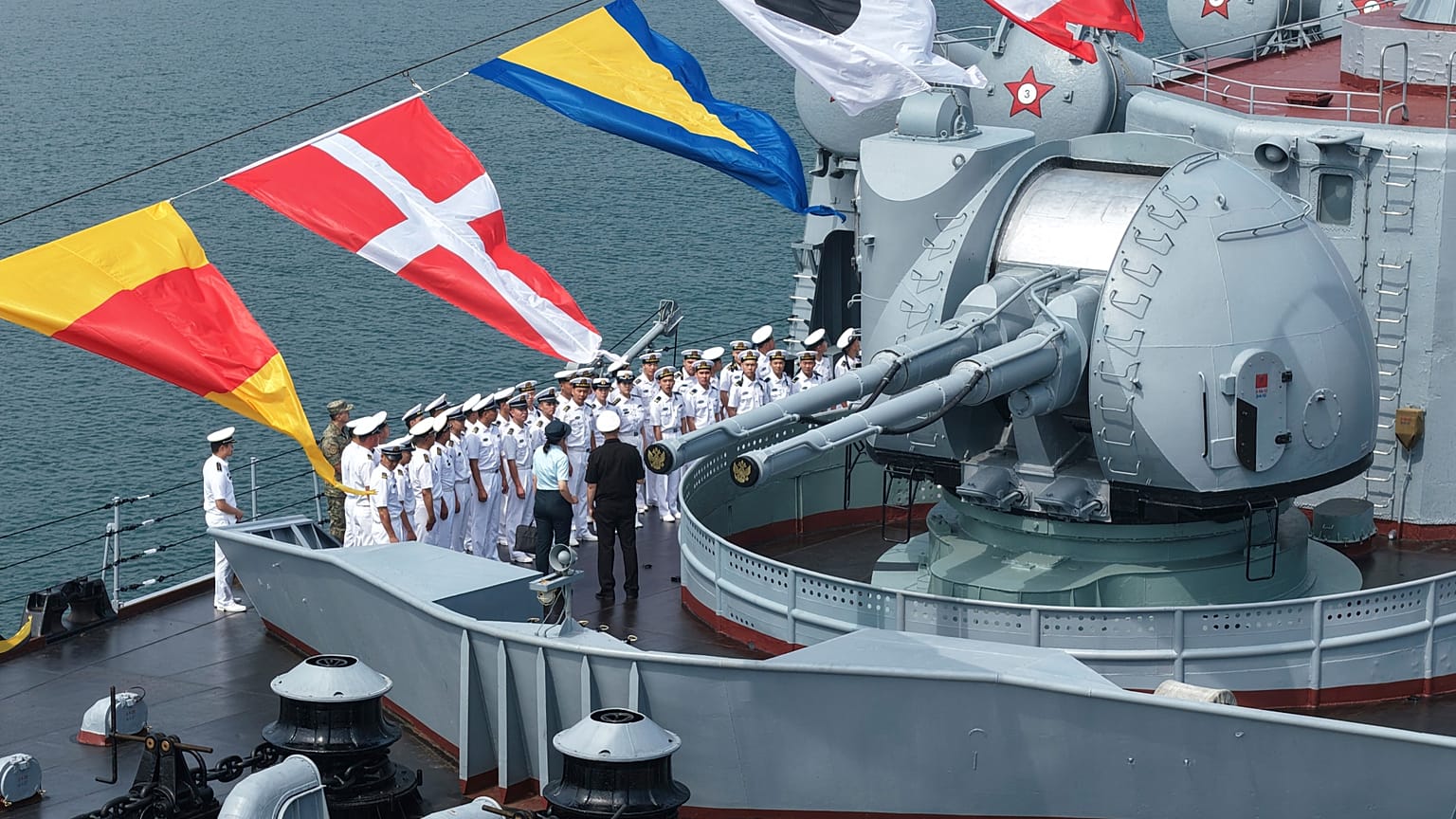 Chinese navy personnel participating in the "Joint Sea-2026" exercise between Russia and China visit the Russian missile cruiser Varyag. July 8, 2026.