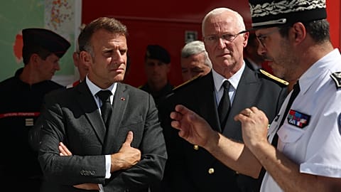 Pożary w Fontainebleau. Macron: „Będziemy bezwzględni wobec sprawców”