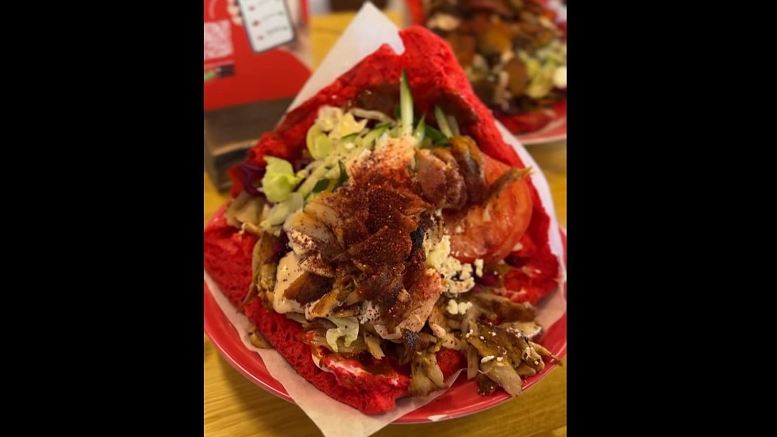 Çilekli döner