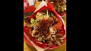 Çilekli döner