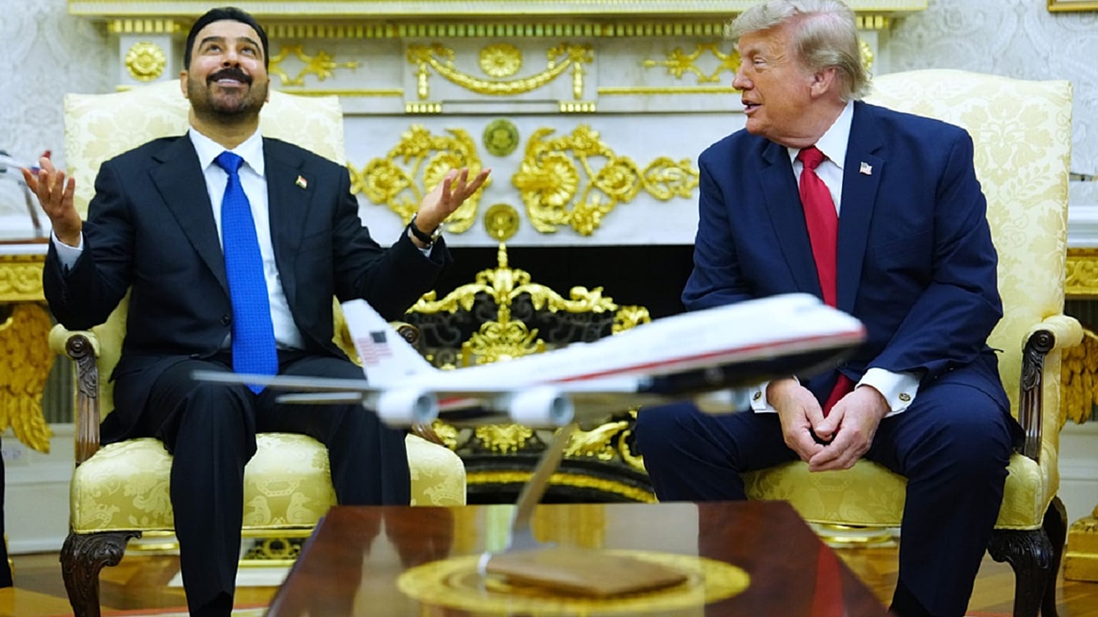  الرئيس الأمريكي دونالد ترامب يلتقي رئيس الوزراء العراقي علي الزيدي في المكتب البيضاوي بالبيت الأبيض، يوم الثلاثاء 14 يوليو 2026، في واشنطن.